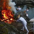 一心寺では自らを清め（禊）鍛連する寒行参加者を募集しております。 − 大分県