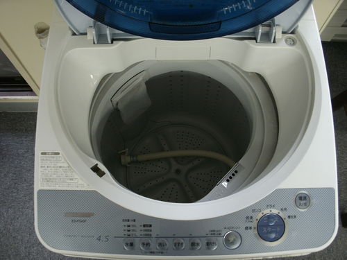 【値下げ・都内２３区送料無料】シャープ　＋ＡＧイオンコート全自動洗濯機　４．５ｋｇタイプ　ＥＳーＦＧ４５Ｆ　１２８００円