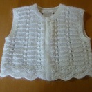 中古　白い手編みのチョッキ　ベビー秋冬　サイズ50～70くらい