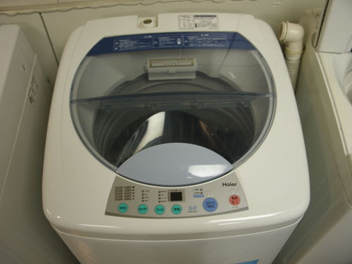 【都内２３区送料無料】　三洋ハイアール社製　洗濯機　２００５年製　ＨＳＷ－５０Ｓ３　５kgタイプ　８８００円