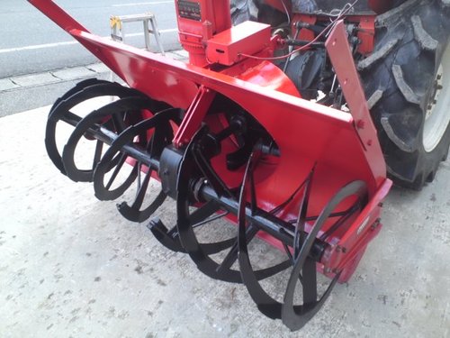 除雪機 トラクター用 電動シュータ 熊谷農機 スノーラッセル 150 除雪機 トラクター用 電動シュータ 熊谷農機 スノーラッセル 150