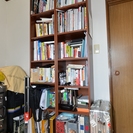 部屋の形状に合わせてレイアウト可能な本棚（中央分割タイプ）