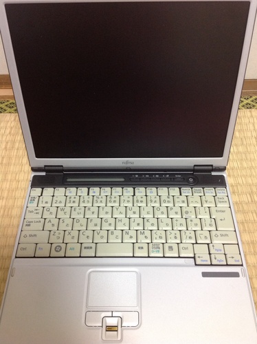 富士通FMV-B8250