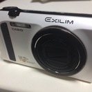 CACIOデジタルカメラ EXILIM EX ZR100