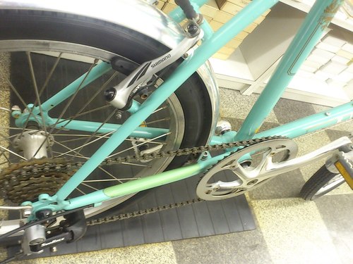 132]ビアンキ メルロー ミニベロ チェレステ タイヤ新品 品川区・目黒