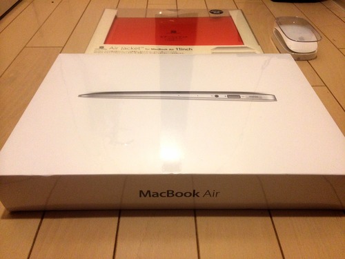 【新品・未開封】 Mac Book Air 11インチ 128GB MD711J/A （ケース・マウス付き）
