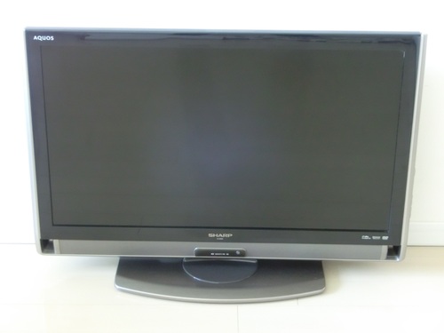 SHARP　32型液晶テレビ（ブルーレイディスクレコーダー内蔵）2011年製
