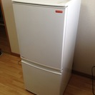 冷蔵庫　2010年製　SHARP　137L
