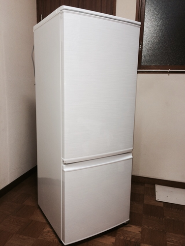 シャープ　ノンフロン冷凍冷蔵庫 　SJ-17X-W        2013年製
