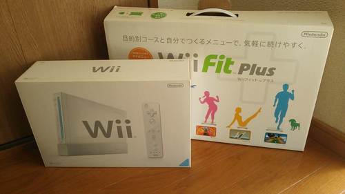 【値下げします】Wii本体、Wii fit plus