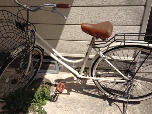 エイリンの白自転車 (キャロットケーキ) 宝ヶ池のその他の中古あげます 
