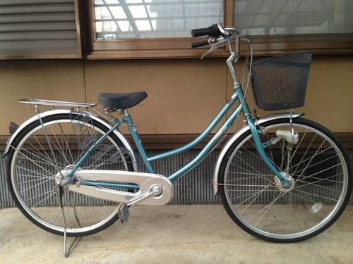 【販売済】【085】みんなの自転車屋　ママチャリ　26型　オートライト　内装３段【7800円】