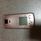 au 簡単携帯 ピンク 防水機能 