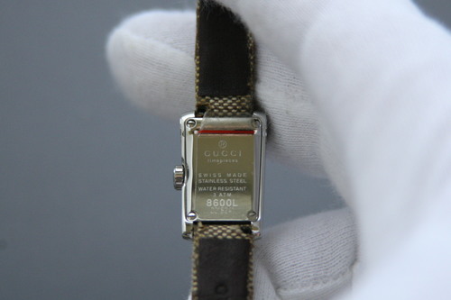【Sold out】 ＧＵＣＣＩ 8600Ｌ レディースウォッチ