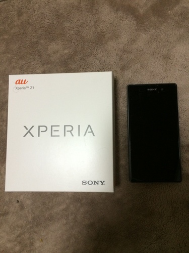 au SOL23 Ｘperia Z1 美品