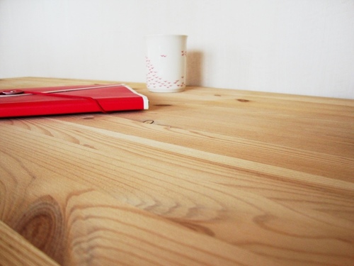 Ikea製 無垢材 白脚の 北欧風ライティングデスク Diy Cafe 高井戸のテーブル 学習机 の中古あげます 譲ります ジモティーで不用品の処分