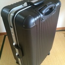 美品大きめスーツケース