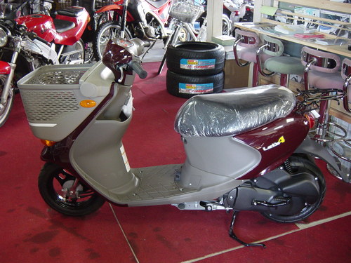 新車　スズキ　レッツ４バスケット　店頭渡し限定