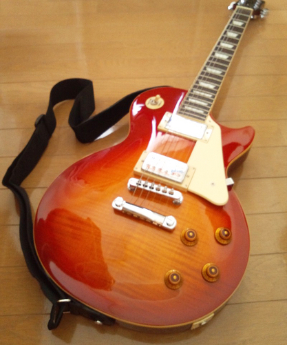 （ありがとうございました）2003年購入　Epiphone　中古美品　付属品もセットで