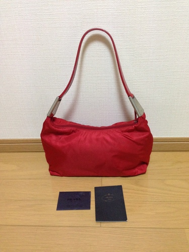 超美品！！PRADA　プラダ　ショルダーバック　ナイロン