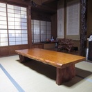 屋久杉の座卓、花台、木像売ります