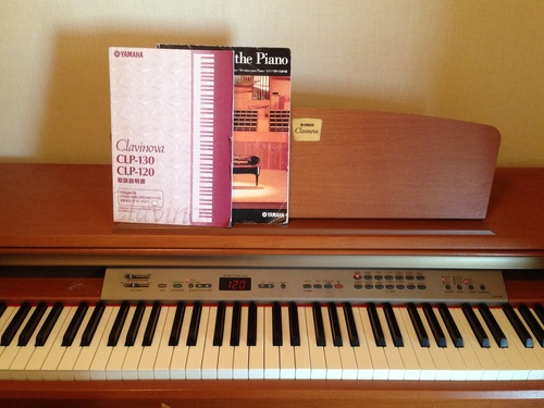 YAMAHA電子ピアノ