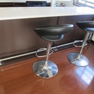 【交渉中】カウンターテーブル2個　+　カウンターチェア2脚　　ダークブラウン　中古1年