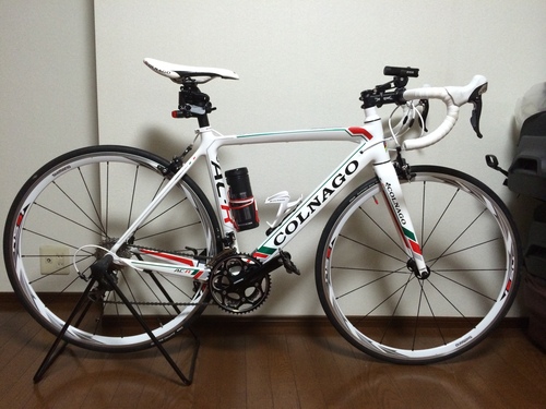 ロードバイク　2014年モデル　コルナゴＡＣ-Ｒ　105　サイズ48　カーボンフレーム　　2014年４月27日購入　走行300ｋｍ以下　7点のおまけ付　遠方の方もご相談下さい　多少の価格交渉なら可です