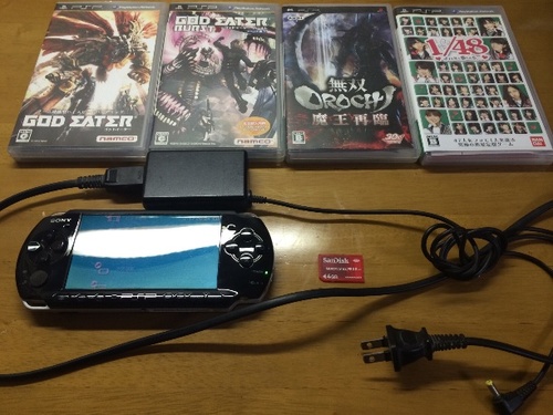 PSP3000本体、充電器ソフト5本メモリースティック4GB