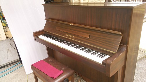 ３ペダル　ヤマハ U1　アップライトピアノ　横浜