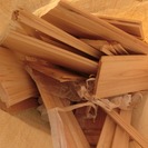 無垢材の木切れ ヒノキ、パイン、ケヤキ　 作品作りにどうぞ
