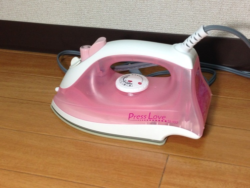 【ほぼ新品】アイロン