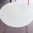 折りたたみ式　丸テーブル　ローテーブル
