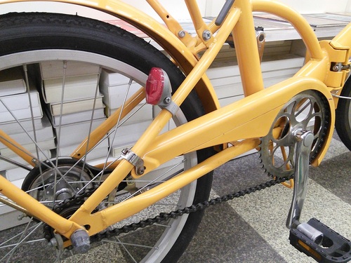 [458]折りたたみ自転車　20インチ　シングル　同色パイプキャリア　イエロー