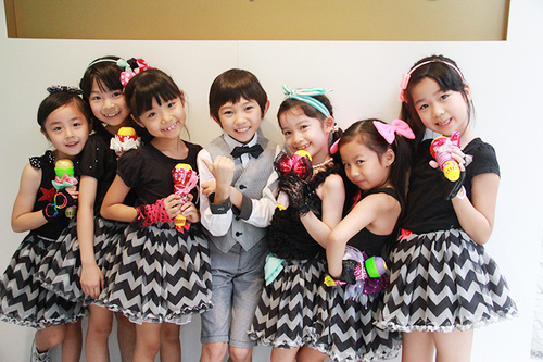 夏休みキッズイベント モデル アイドル体験 エリザベス 西鉄福岡 天神 のワークショップのイベント参加者募集 無料掲載の掲示板 ジモティー