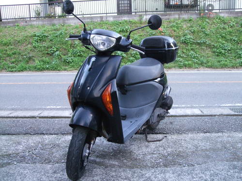 (終了)現状車2万6千円　レッツ5　外装割れ有り
