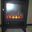 暖炉型温風ヒーター