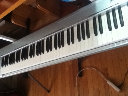 MIDIキーボード　m audio keystation 88es