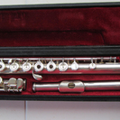 ヤマハ　リングキーFlute　モデル581　頭管部・本体シルバー、キーは洋銀シルバーメッキ