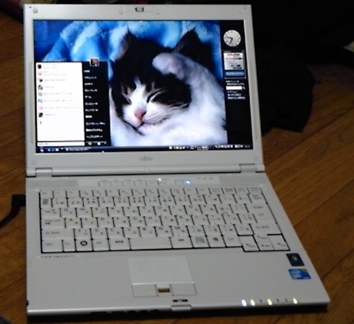 (交渉成立)FUJITSU　BIBLO　MG/D70