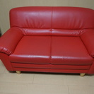 かわいい赤いソファ！無料で差し上げます。