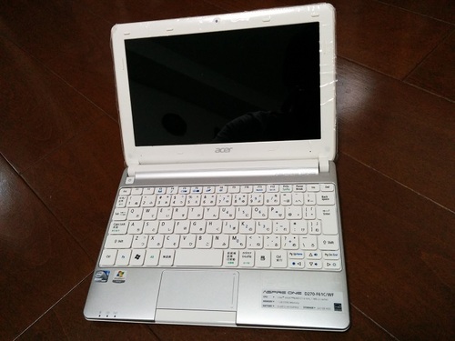 ☆美品☆　Acer Aspire One D270　ノートパソコン　10.1インチ