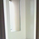 　☆☆　　白い移動式・木製フィッティングルーム・キャスター付き　