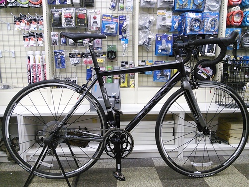 [757]TREK トレック 2.1　2012年モデル　ロードバイク　700×23C　2×10段変速　アルミフレーム　クイックレリーズ　ブラック