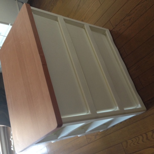 白色衣装ケース3段オシャレな木製天板木目調見えないキャスター付き 値下げしました11月2日まで サトー 葛西の収納家具 収納ケース の中古あげます 譲ります ジモティーで不用品の処分