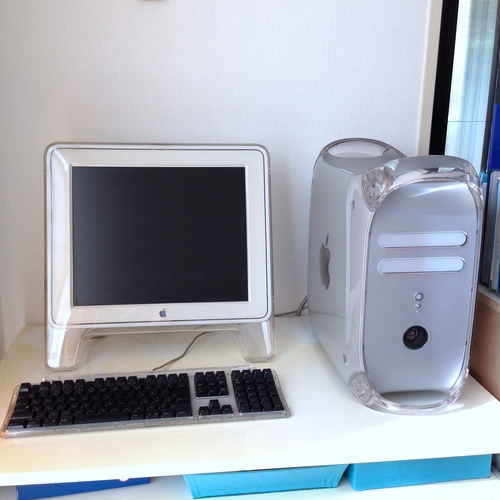 HDD新品・独特なデザイン　アップル Power Mac G4 \u0026 １７インチモニター