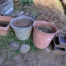 植木鉢　大小　盆栽用　12個程度　＋コンクリートブロック