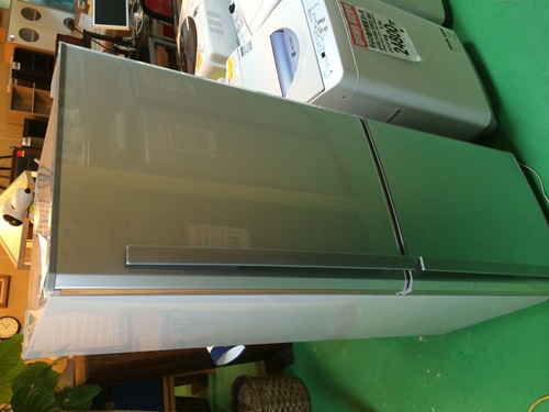 【送料無料】【2010年製】【激安】冷蔵庫　MR-H26R-S