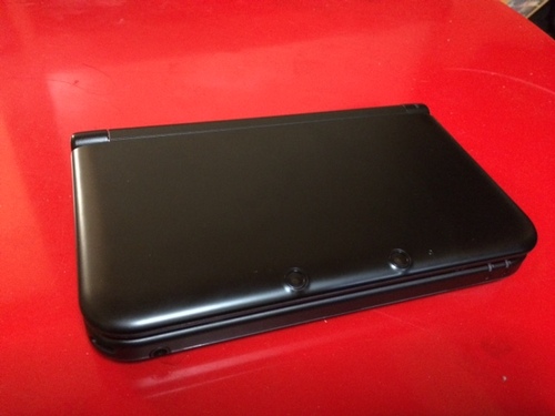 任天堂３DSLL＆充電器+モンハン４G　値下げしました!!