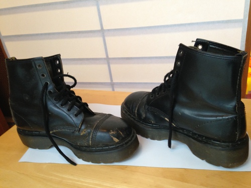 売却御礼 ドクターマーチンブーツ黒ダメージサイズ不明 Dr Martens Gyan 荒尾の靴 ブーツ の中古あげます 譲ります ジモティーで不用品の処分